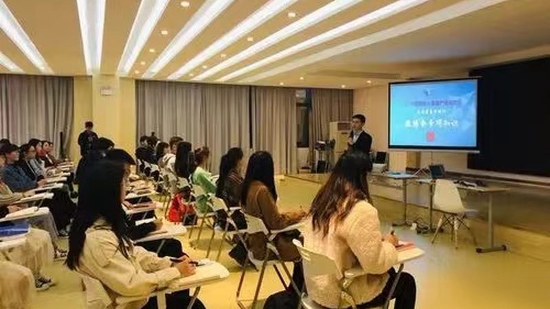 在线教育平台服务流程揭秘：从报名到结业的全方位解析
